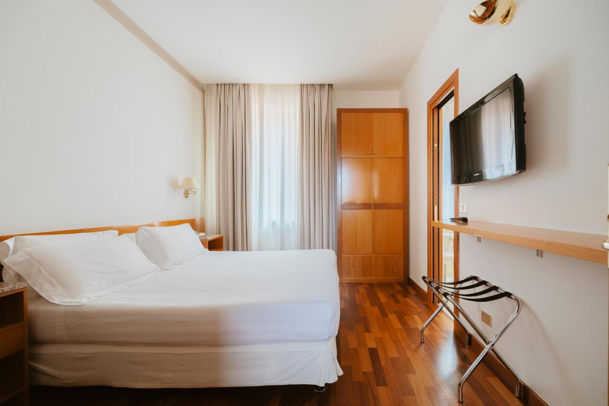 Hotel Miramare Civitanova Marche Exterior foto
